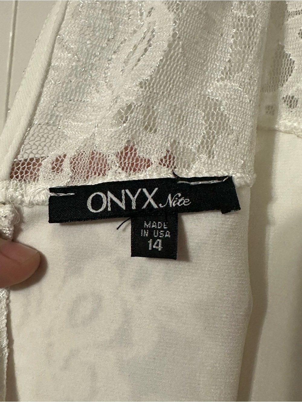 Onyx Nite White Lace Long Sleeve Bridal Gown - Picture 10 of 10